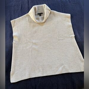 EILEEN FISHER pure merino wool top, S, like new